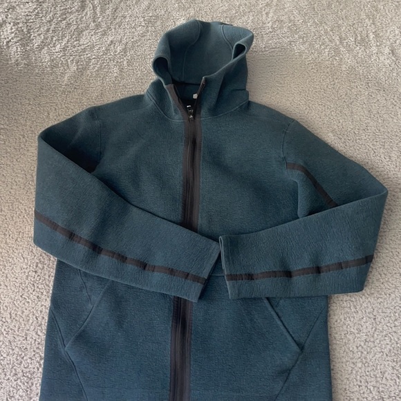 LULULEMON Full Zip Performance Jacket Stretchy Active Hoodie Men’s Large - Picture 2 of 9